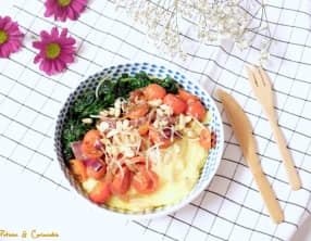 Polenta aux épinards et tomates cerises rôties