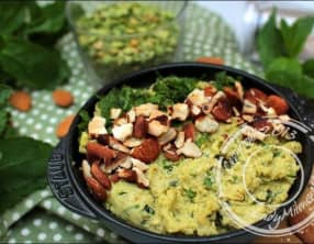 Houmous de pois cassés à la menthe