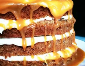 Banana layer cake au caramel au beurre salé