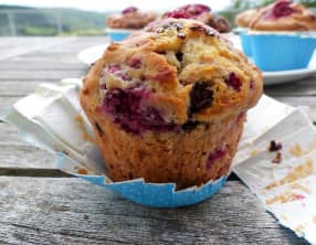 Muffins américains aux framboises et au chocolat