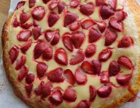 Brioche viennoise à la crème et aux fraises