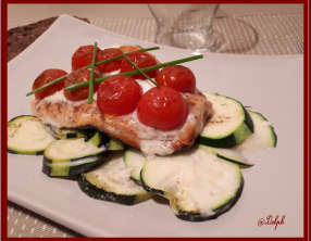 Saumon au lait de coco sur lit de courgette