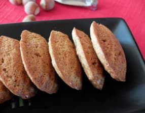 Madeleines aux noisettes