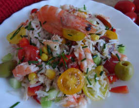 Salade de riz au crabe et crevettes