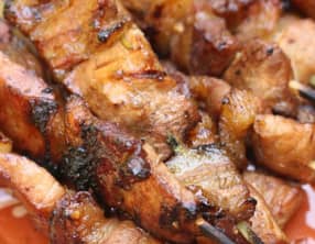 Brochettes de porc comme aux Philippines