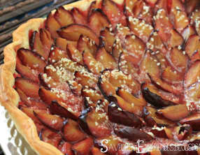 Tarte aux quetsches et sésame