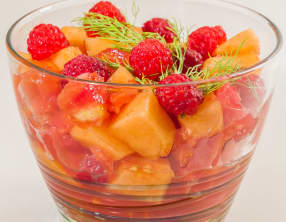 Verrine de tomate, melon et framboises