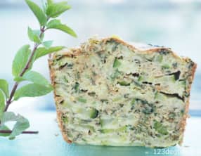 Cake aux courgettes à la menthe sans lactose