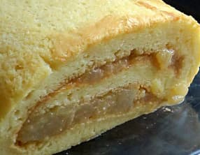 Roulé aux poires et au caramel au beurre salé