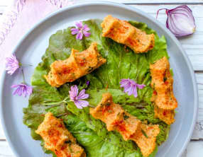 Cig kofte et petite salade, comme en Turquie