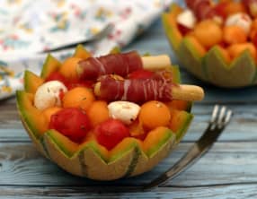 Salade de melon, pastèque et mozzarella au porto