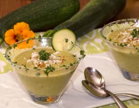 Gaspacho de courgettes à la crème de coco