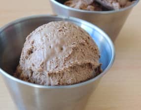 Glace au chocolat noir sans sorbetière