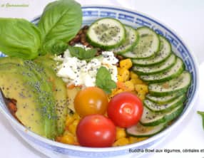 Buddha Bowl au maïs, céréales et légumes croquants