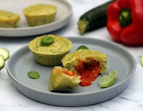 Moelleux à la courgette, coeur poivron rouge