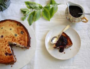 Cheesecake aux myrtilles et au muesli