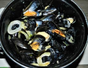 Moules à la crème et ail