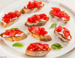 Bruschette tomates mozzarella
