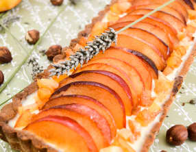 Tarte panna cotta nectarine lavande noisettes
