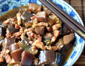 Aubergines sautées au porc, à la chinoise