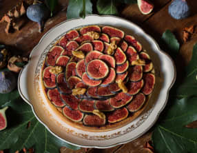 Tarte aux figues de Solliès et aux noix, crème glacée aux feuilles de figuier.