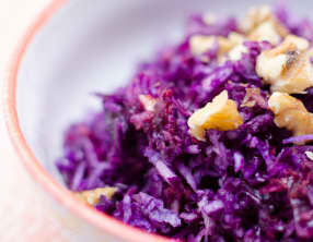 Salade de chou rouge aux noix