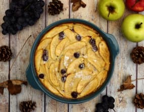Clafoutis aux pommes et raisins