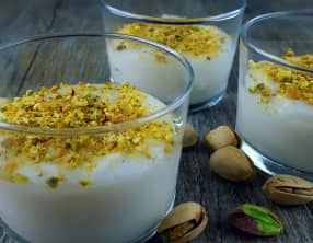 Crème à la fleur d'oranger et à la pistache d'inspiration libanaise