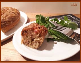 Cake aux olives, coppa et tomates séchées