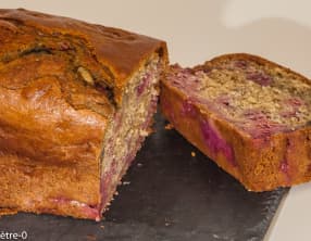 Gâteau du matin à la farine de seigle et aux framboises