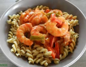 Pâtes aux scampis sauce tomates-poivrons crème