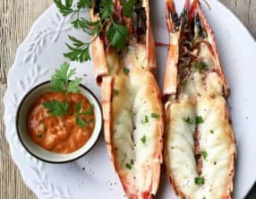 Gambas géantes rôties sauce Américaine