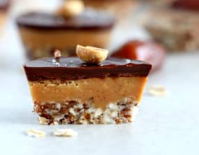 Mini cups au beurre de cacahuète