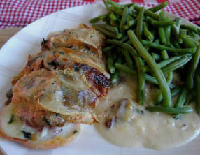 Blancs de poulet et jambon aux champignons gratinés