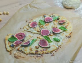Pizza aux figues et au gorgonzola
