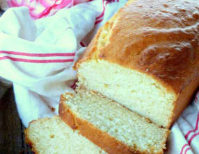 Cake à la ricotta et citron vert