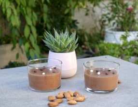 Crème au chocolat et lait d'amande