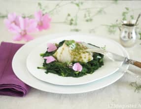 Cabillaud aux épinards sauce aux herbes