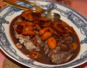 Magret de canard au kumquat et orange, purée de cèleri rave aux graines de pavot