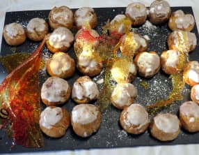 Gâteau d'anniversaire tout en choux