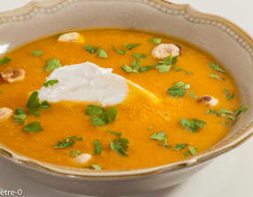 Velouté de courge butternut aux cèpes et à la ricotta