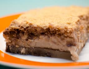 Brownie magique au chocolat et aux noisettes