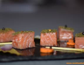 Cubes de saumon mariné à l'aneth