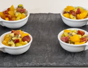 Bouchées de kiwis, oranges et cailles fumées