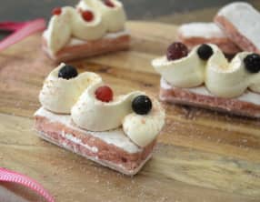 Mes biscuits roses façon éclair à la vanille