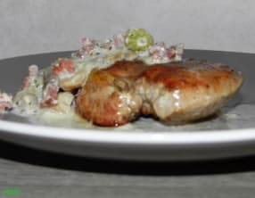 Filets de faisan sauce aux champignons et petits oignons