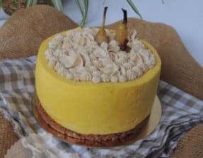 Charlotte poire coings et fève tonka