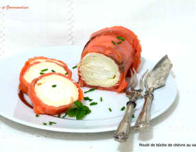 Roulé de chèvre au saumon.