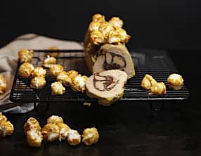 Foie gras au torchon au chocolat et popcorn