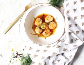 Noix de Saint-Jacques poêlées et sirop d'agrumes